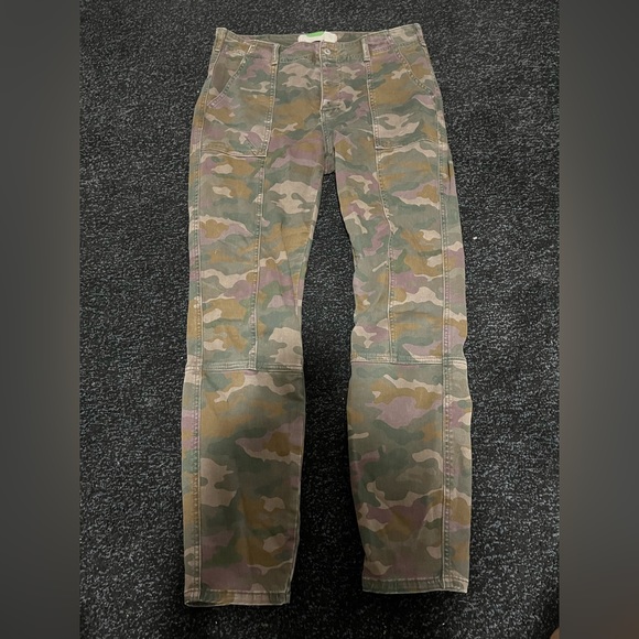 Women’s Super cute Anthropologie Jefferson Slim Camo Utility Pants size 30 - Picture 3 of 8